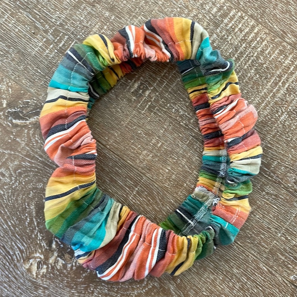 Serape steering wheel cover